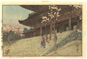 8 Scenes of Cherry Blossom／The Chionin Temple Gate