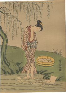 Harunobu / Beauty Doing Laundry under the Willow 【Reproduction】 [柳下美人布さらし【復刻版】]